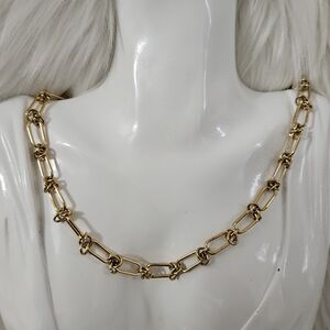 Elegant Gold Chain Necklace